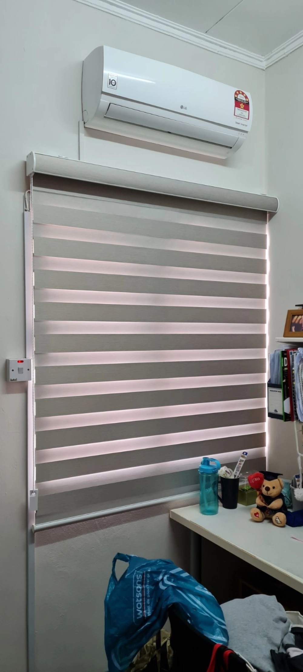Window blinds