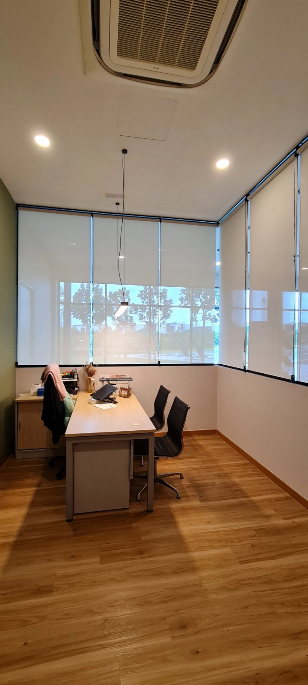 window blinds