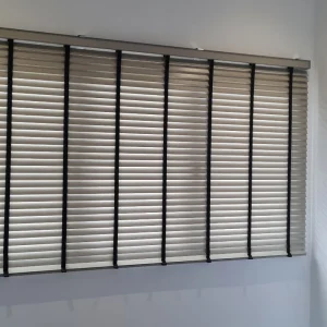 wooden blind (50mm)