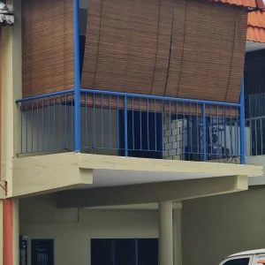 Outdoor wooden sun shade
