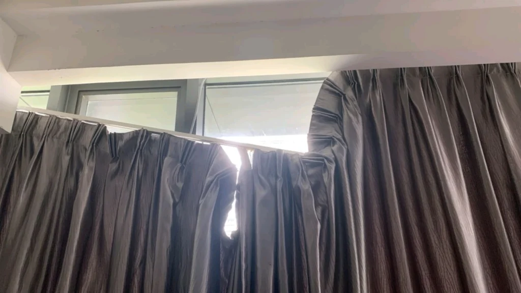 Repairing and installation curtain railing