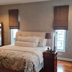 Roman blind curtain